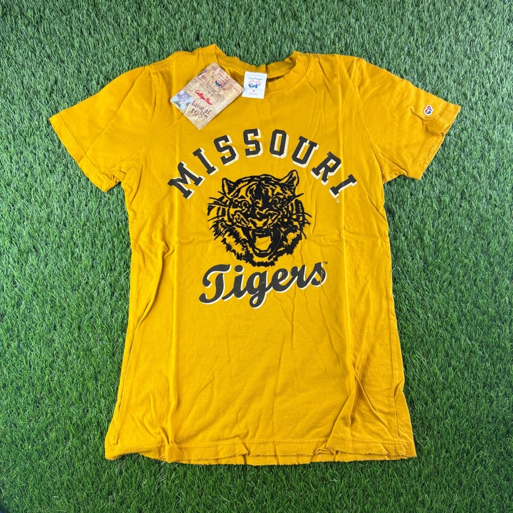 Chip & Pepper Missouri Mizzou Tigers Women’s Gold T-Shirt CPU Sz Medium NEW